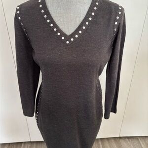 GORGEOUS SEXY LOOKING GRAY DRESS SIZE SMALL